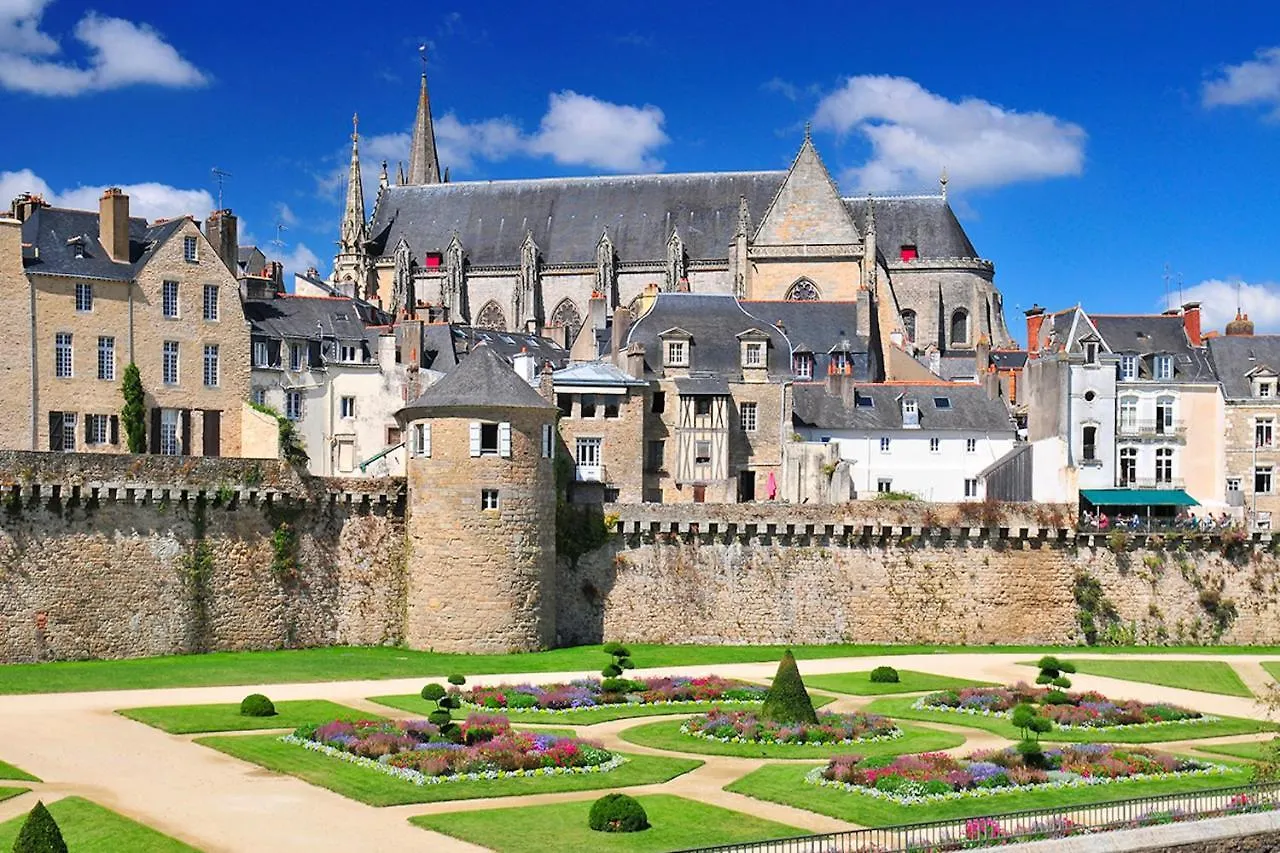 App. Neuf Terrasse Residence Calme A Vannes Centre