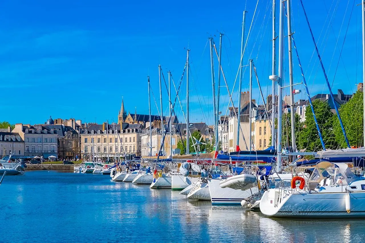 App. Neuf Terrasse Residence Calme A Vannes Centre Apartment