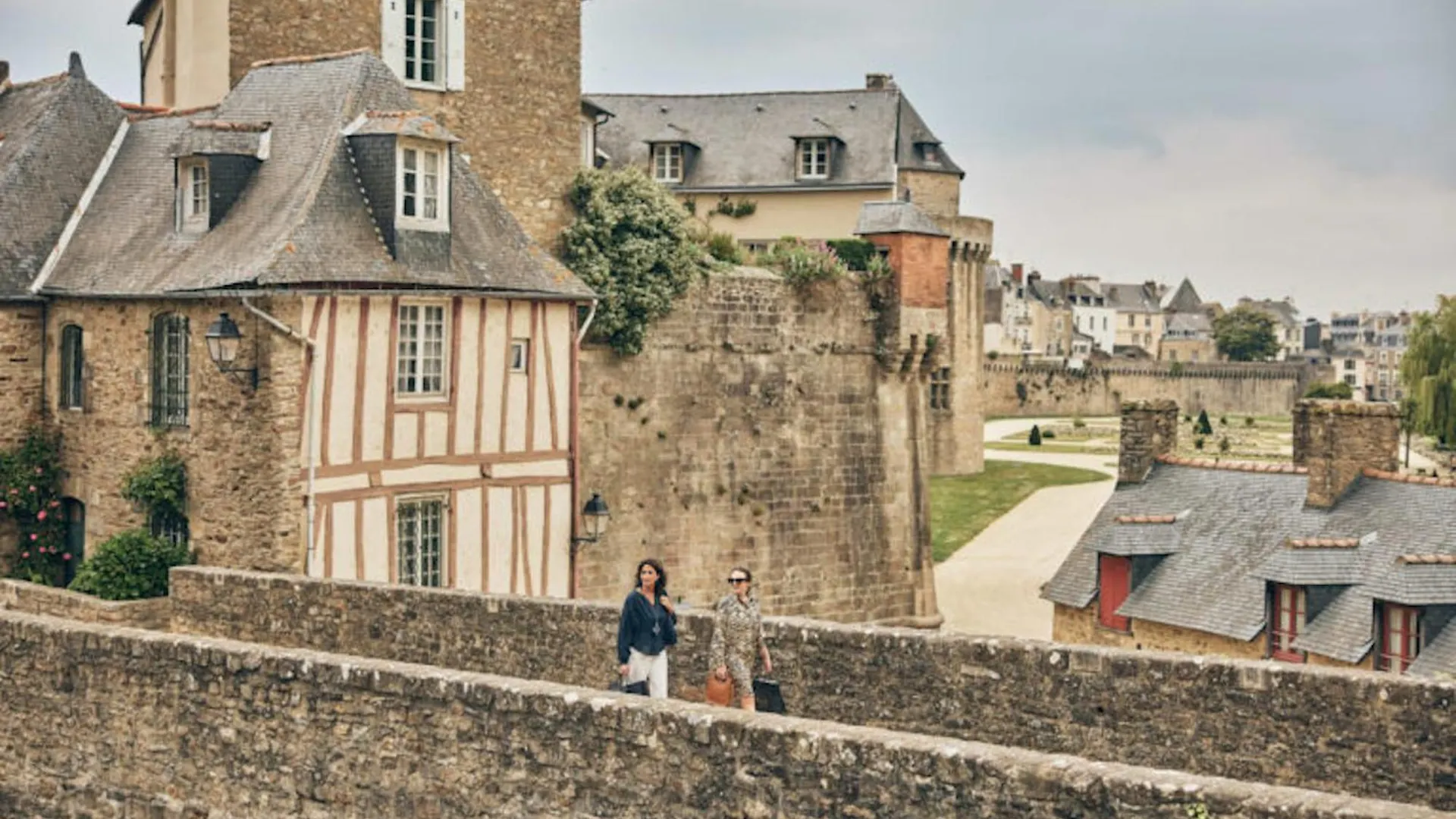 App. Neuf Terrasse Residence Calme A Vannes Centre